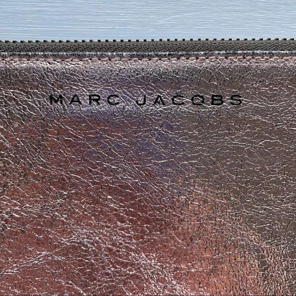 Marc Jacobs reposhing this